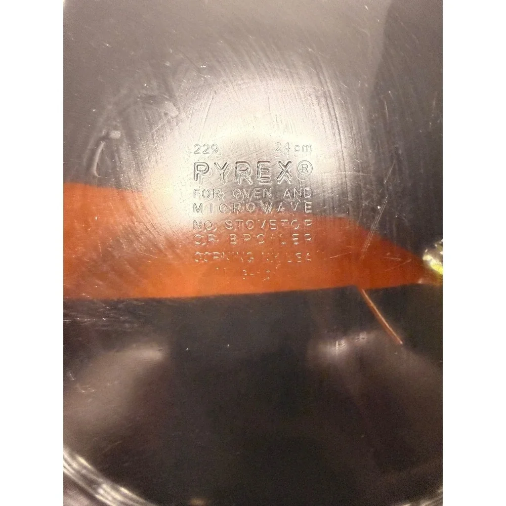 Pyrex 229 Clear Glass Pie Plate 9.5 Inch Fluted Rim Baking Dish with Handles